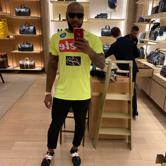 Meet your Posher, Chris - Picture 1 of 1